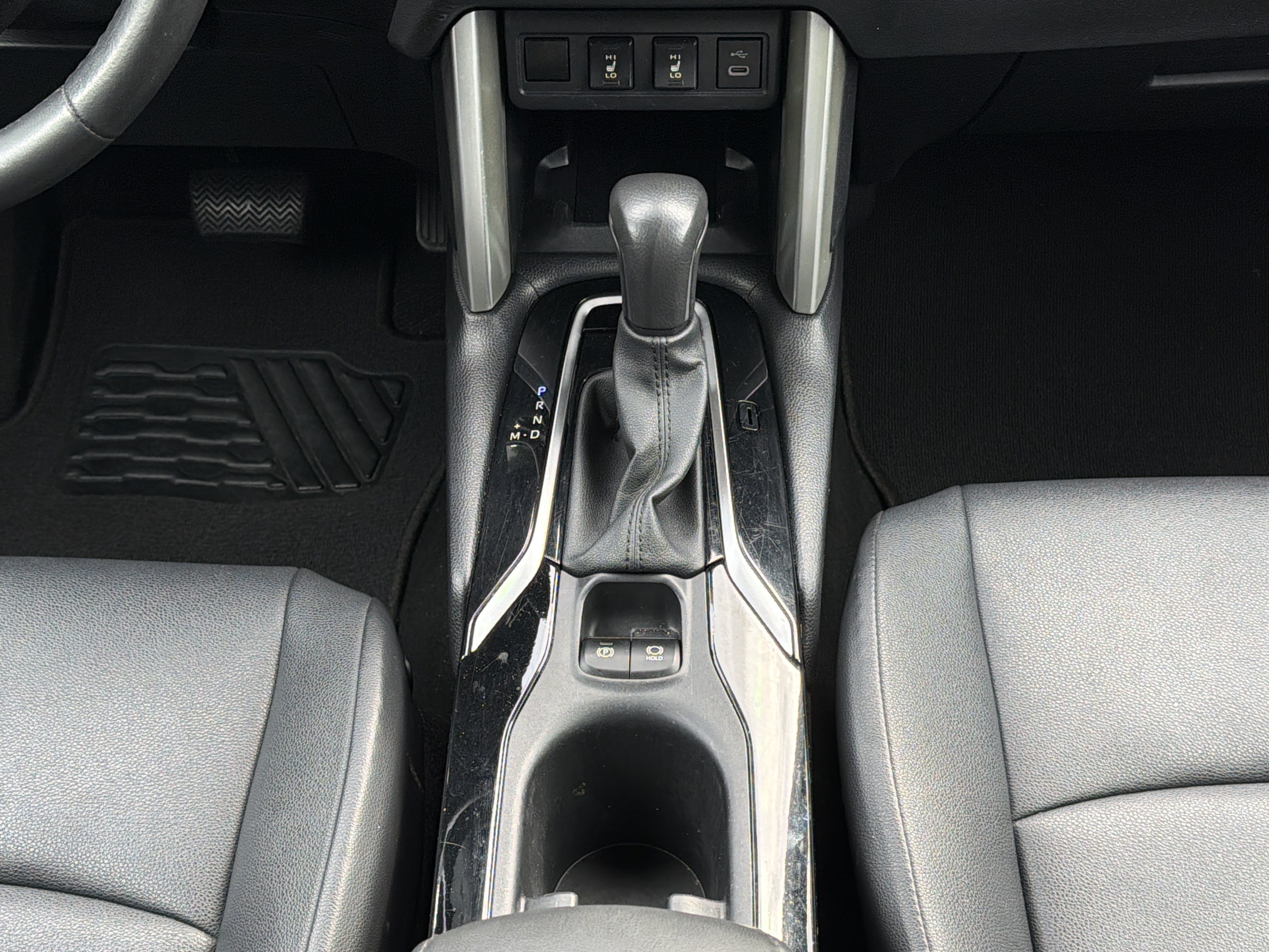 Used 2024 Jet Black Toyota XLE image 5