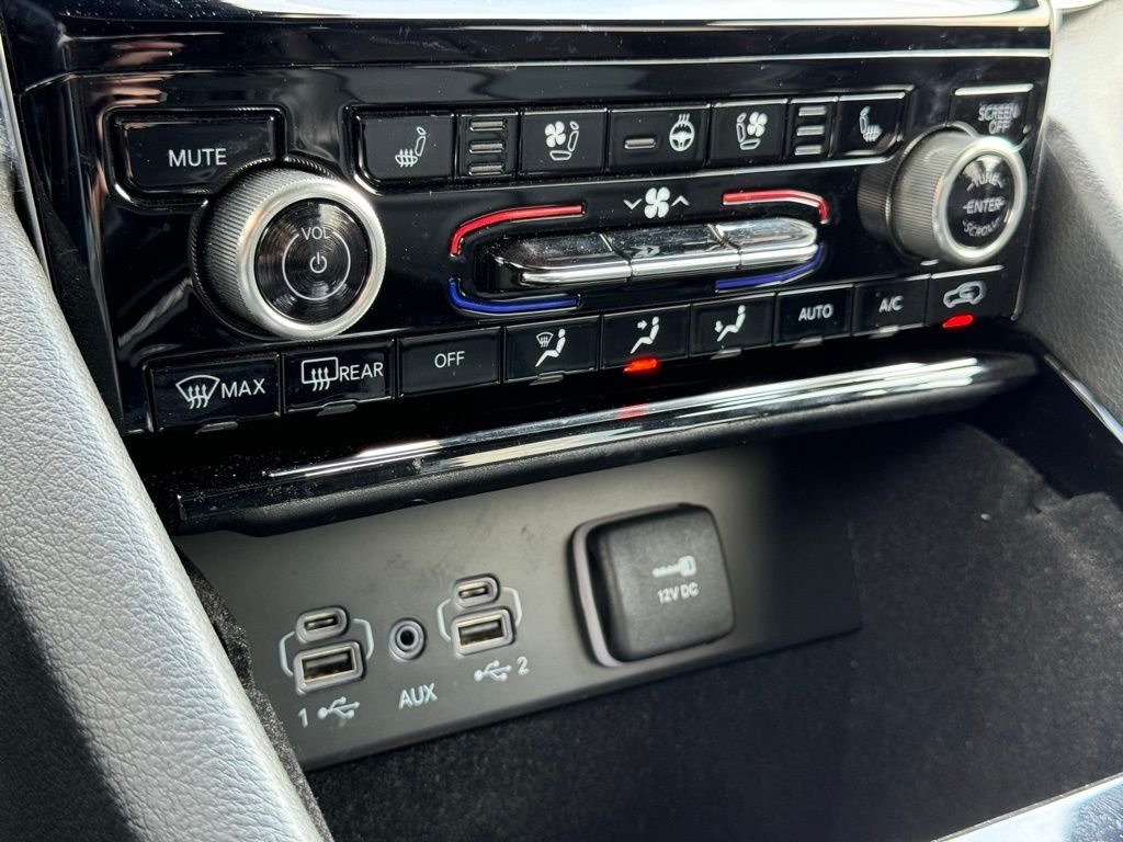 Used 2022 Gray Jeep Overland image 34