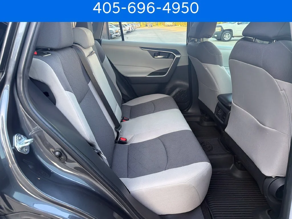 Pre-Owned 2022 Toyota RAV4 XLE