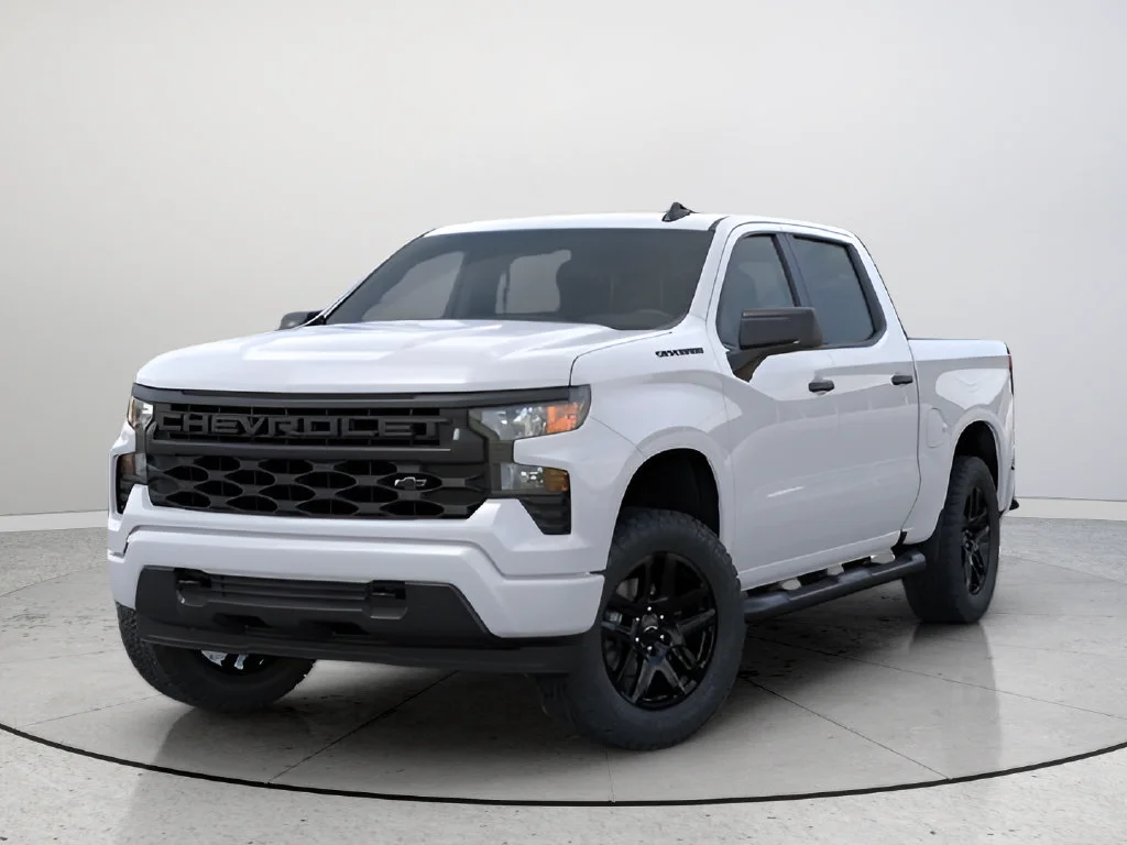 New 2026 Summit White Chevrolet Custom image 4