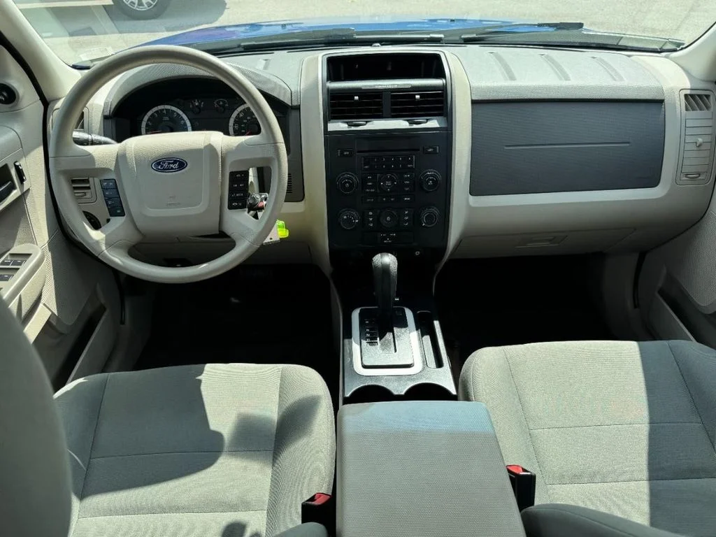 Used 2011 Blue Flame Metallic Ford XLS image 11