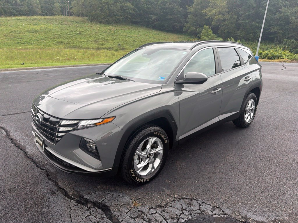 Used 2024 Gray Hyundai SEL image 4