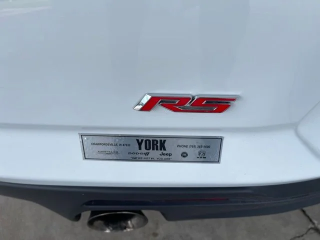 Used 2020 White Chevrolet 2LT image 7