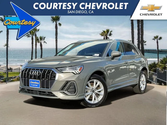 2024 Audi Q3 S line Premium