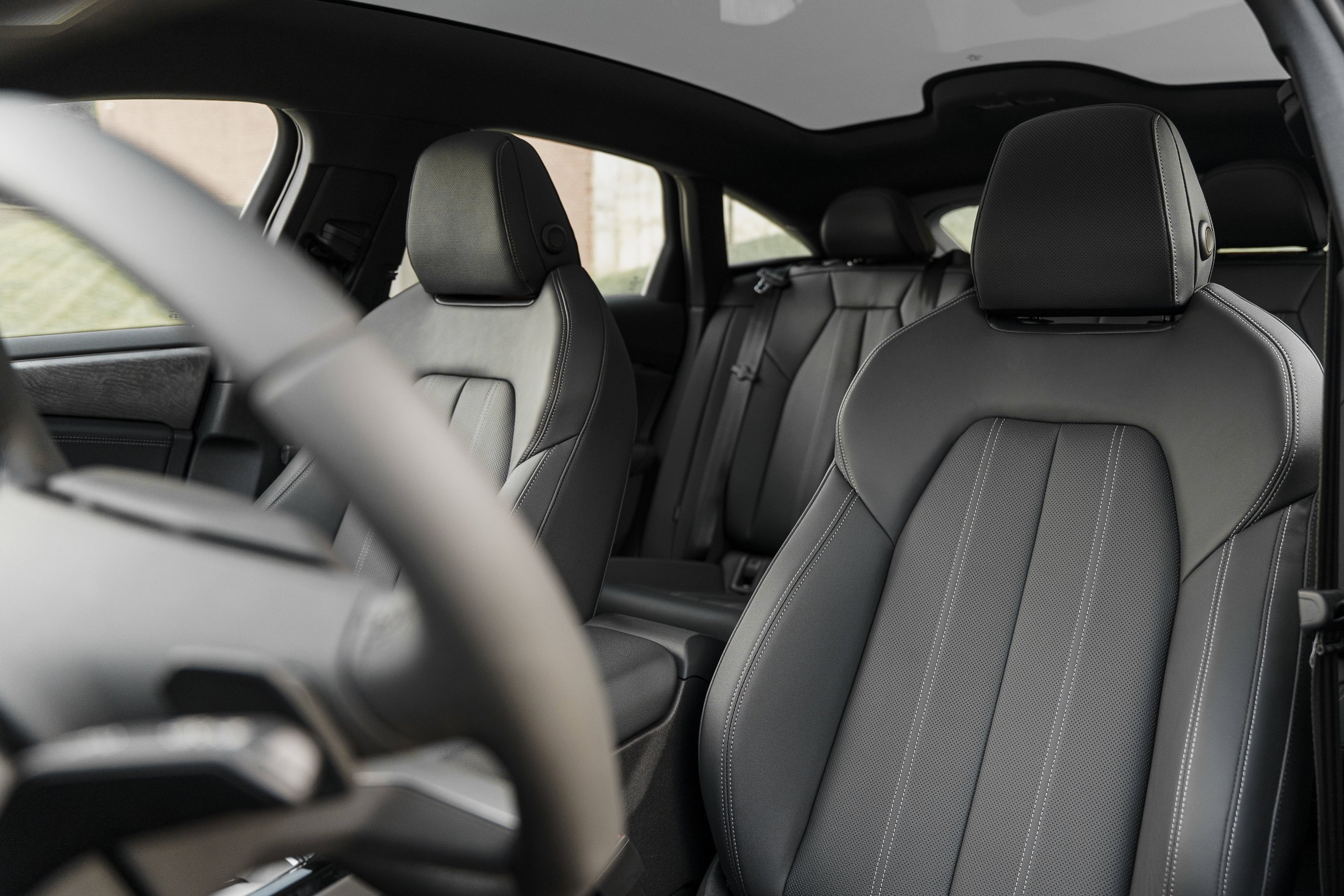 New 2027 Daytona Gray Pearl Effect Audi Premium Plus image 20