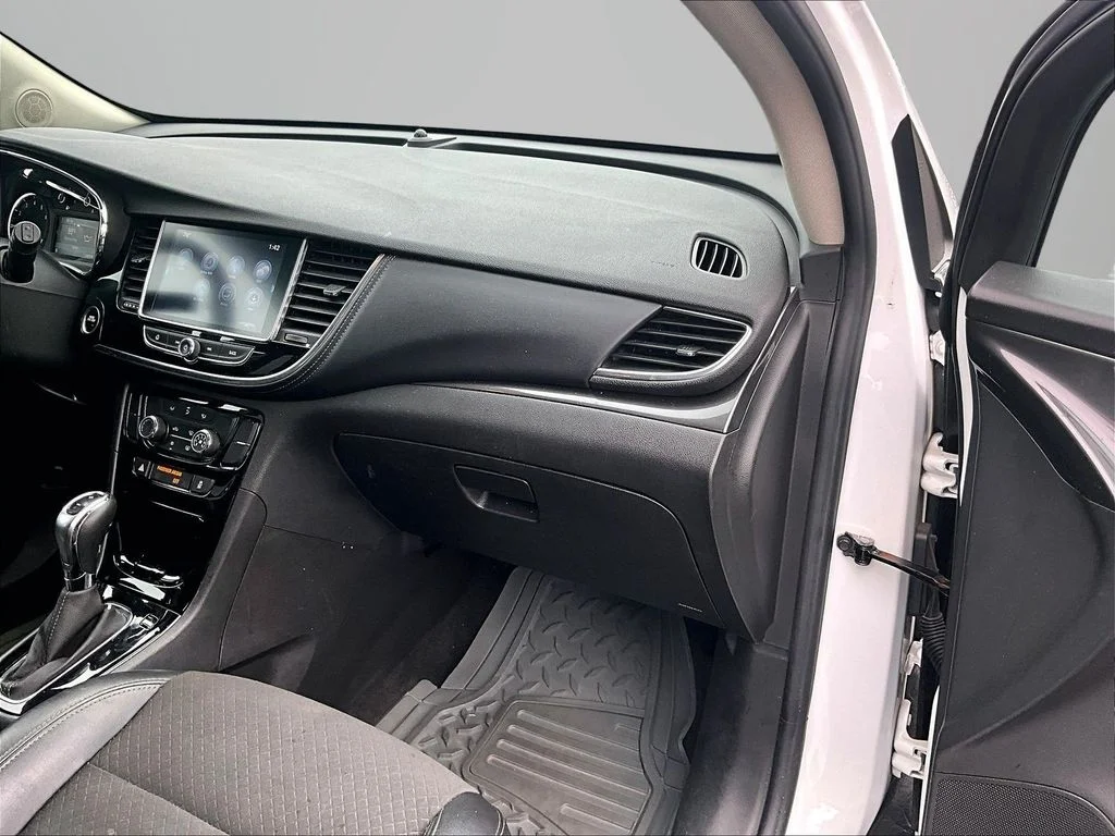 Used 2018 White Buick Preferred image 16
