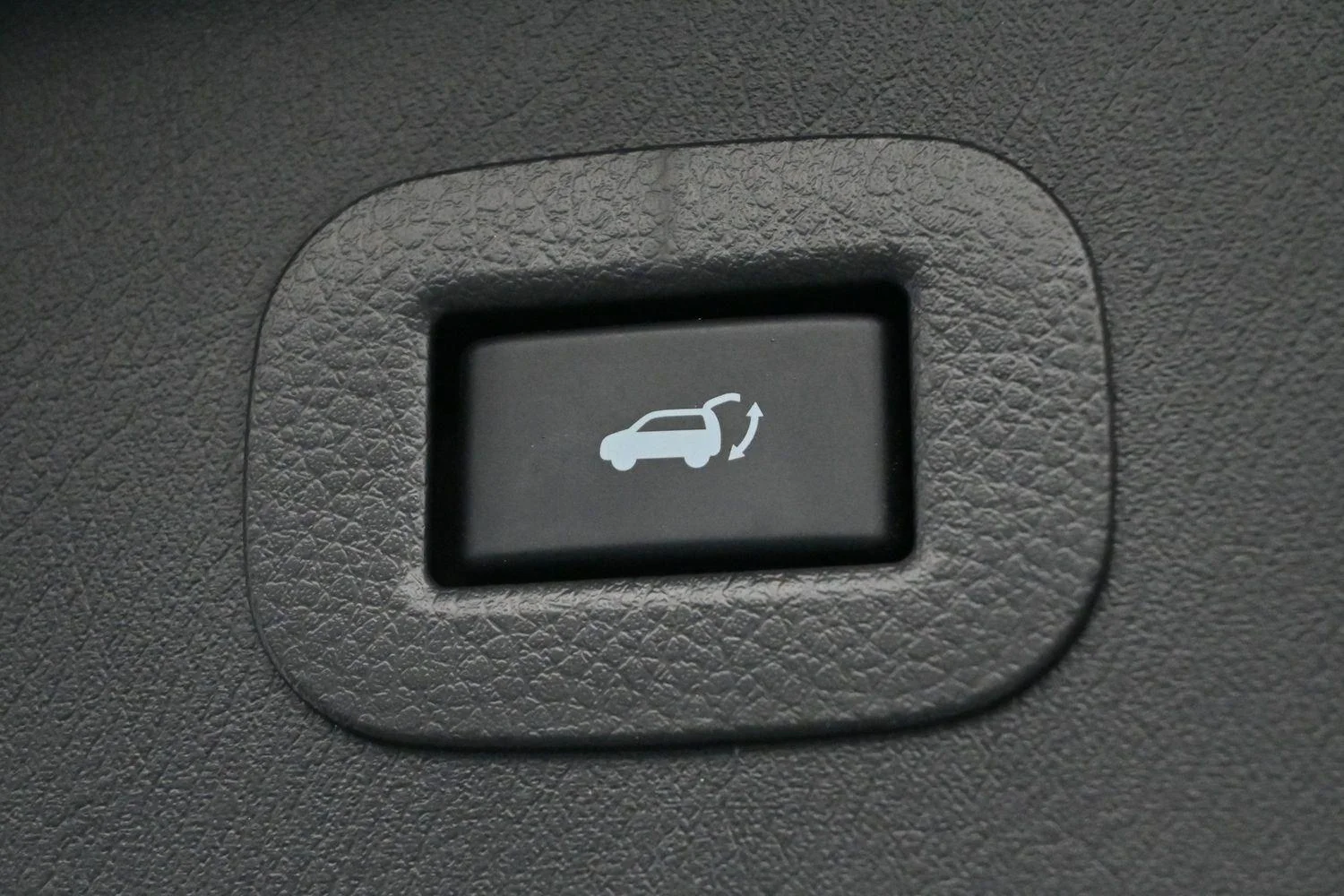 Used 2023 Moonstone White INFINITI PREMIUM SELECT image 12