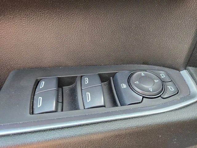 Used 2025 Red Chevrolet LT image 36