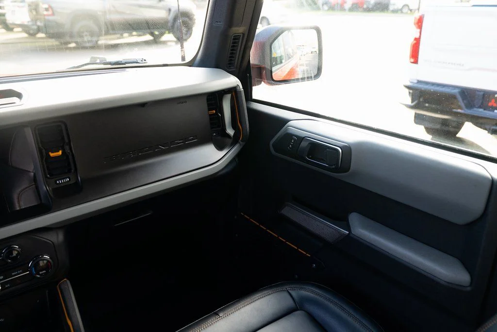 Used 2023 Red Ford Badlands image 9