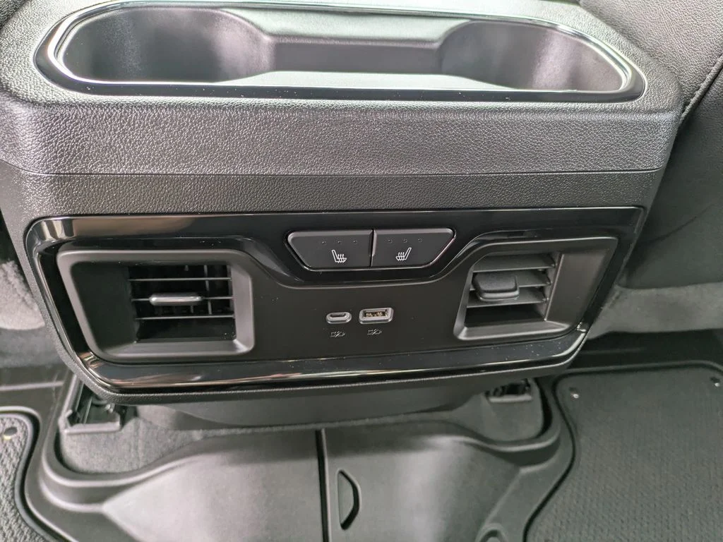 Used 2026 White GMC AT4 image 16
