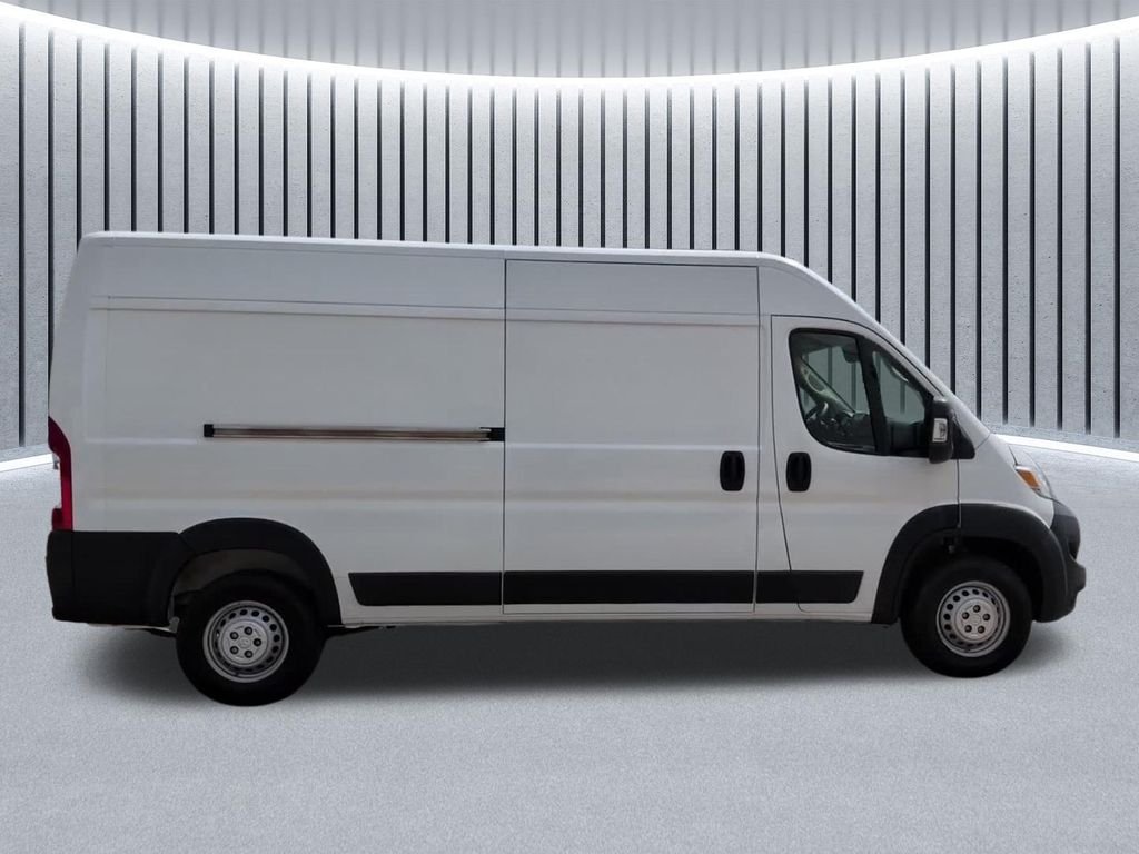 Used 2025 White Ram High Roof image 5