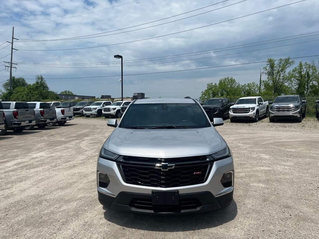 Used 2022 Silver Chevrolet RS image 3