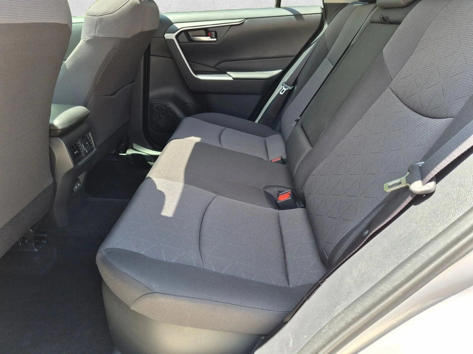 Used 2025 Silver Sky Metallic Toyota Hybrid XLE image 16