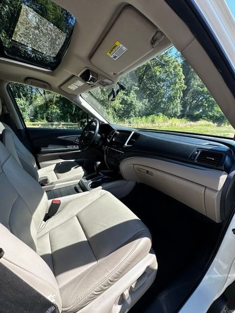 2016 Honda Pilot EX-L - Photo 24