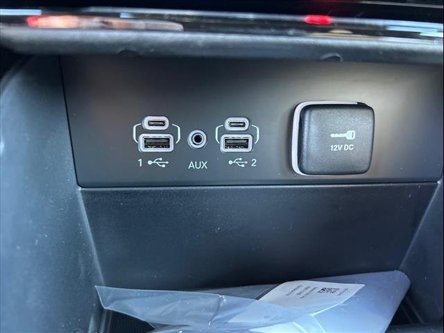 Used 2024 Rocky Mountain Pearlcoat Jeep  image 15