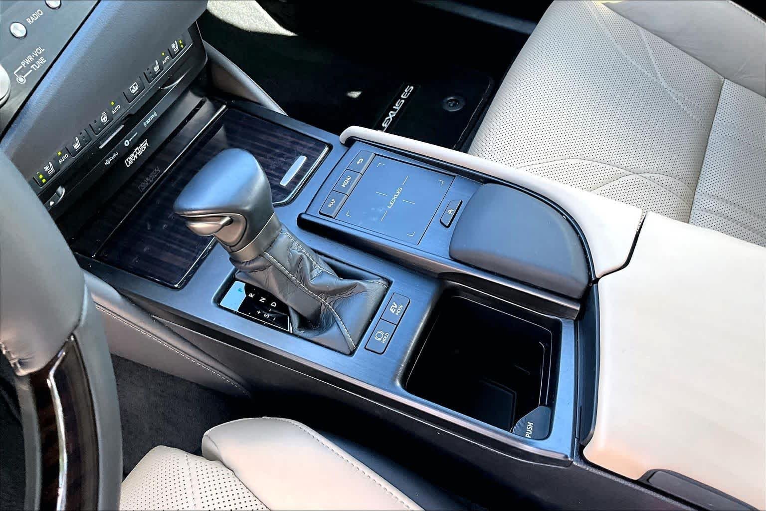 Used 2021 Moonbeam Beige Metallic Lexus Ultra Luxury image 17