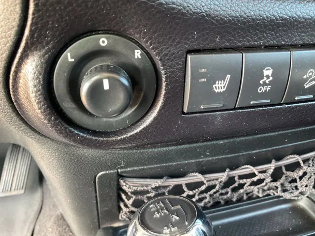Used 2017 Black Jeep Unlimited Sahara image 39