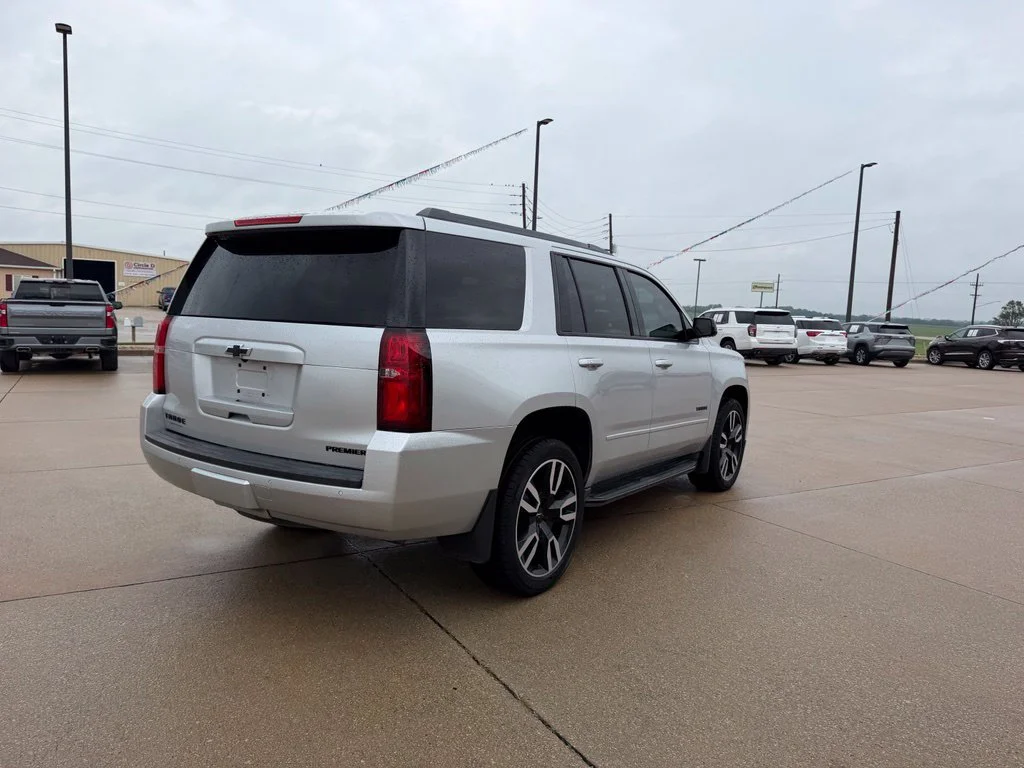 Used 2019 Silver Chevrolet Premier image 3