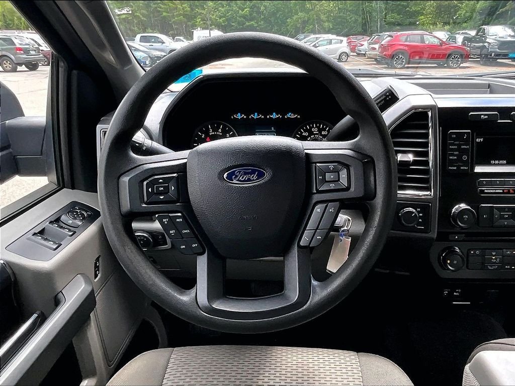 Used 2015 Tuxedo Black Metallic Ford XLT image 17