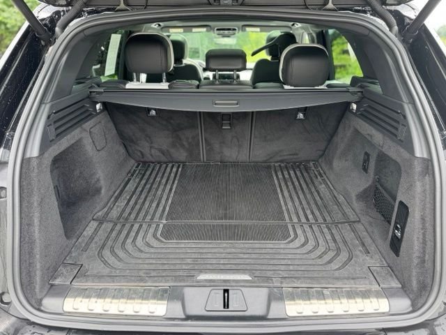 Certified Used 2024 Black Land Rover Dynamic SE image 10