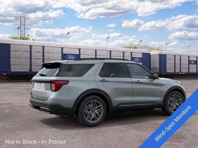 New 2027 Avalanche Gray Ford ST-Line image 6