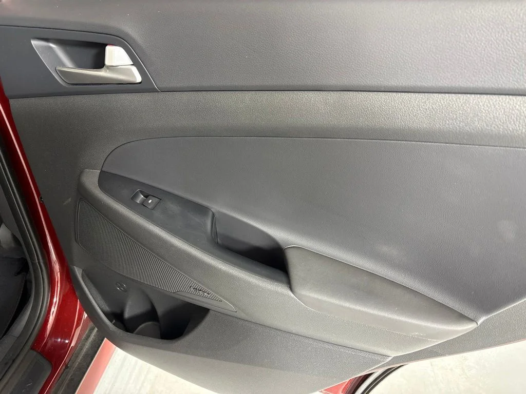 Used 2019 Red Hyundai Night image 20