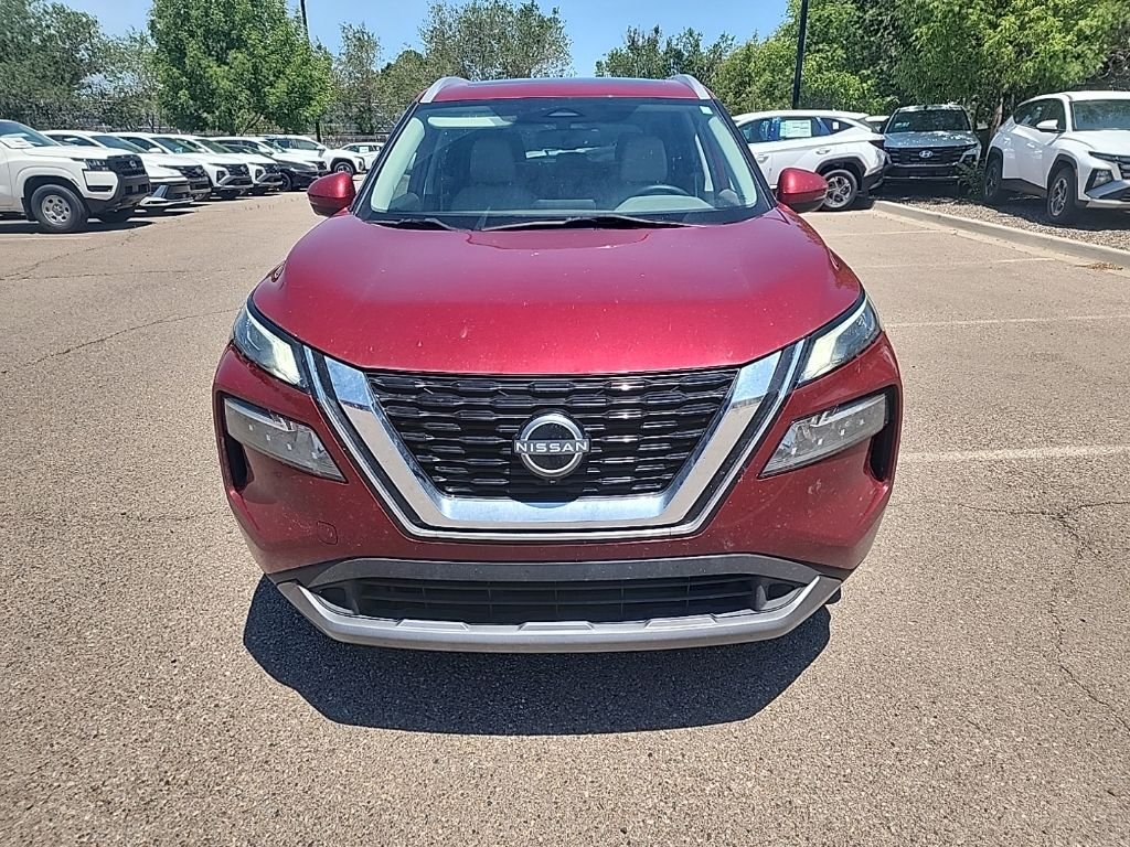 Used 2023 Red Nissan SL image 2