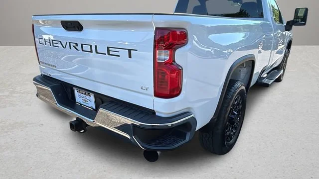 Used 2025 Summit White Chevrolet LT image 34