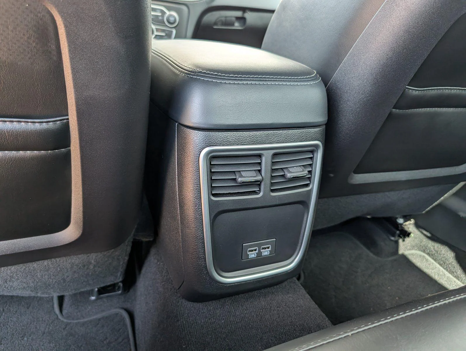 Used 2023 Go Mango Dodge Scat Pack image 32