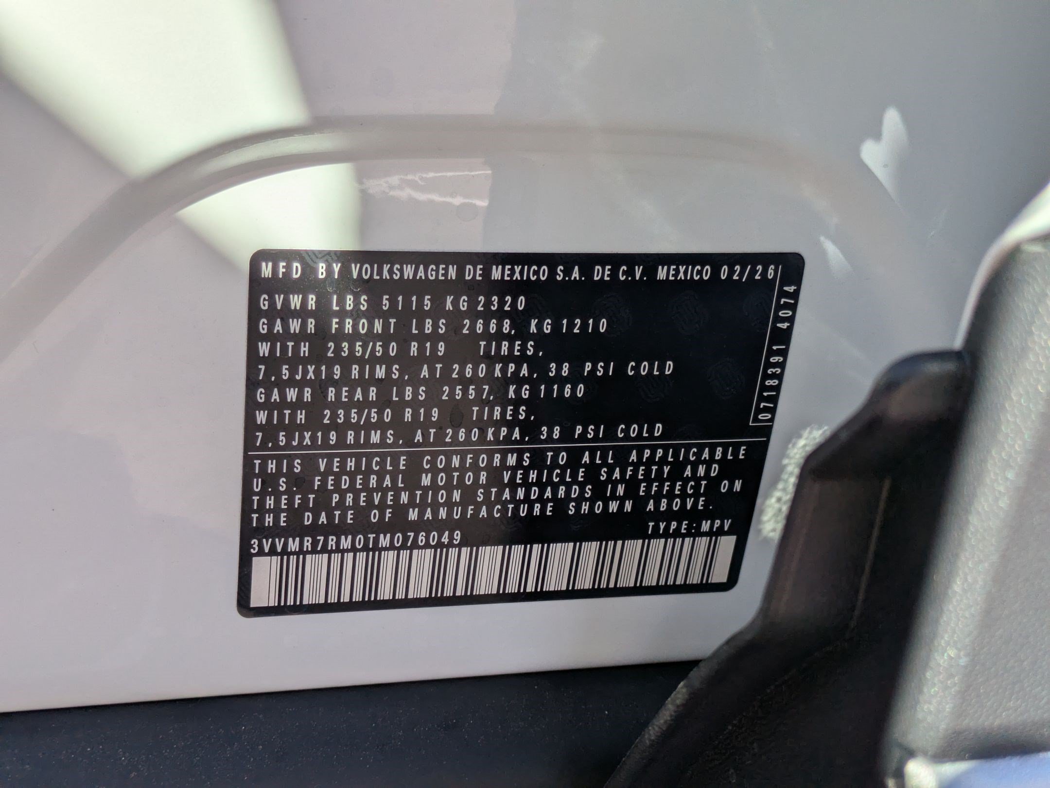 New 2026 Pure White Volkswagen SE image 17