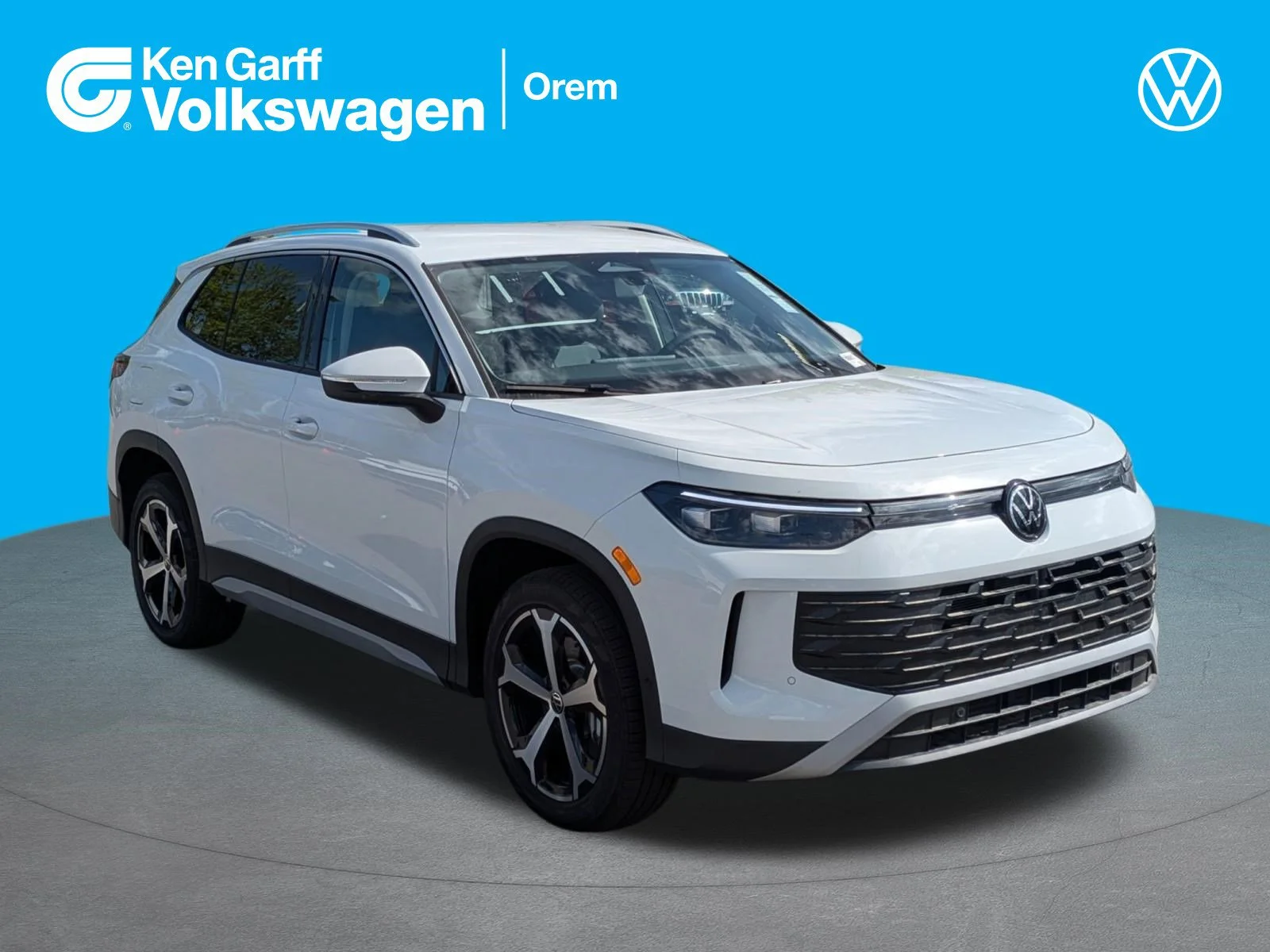 2026 Volkswagen Tiguan 2.0T SE 4Motion's photo