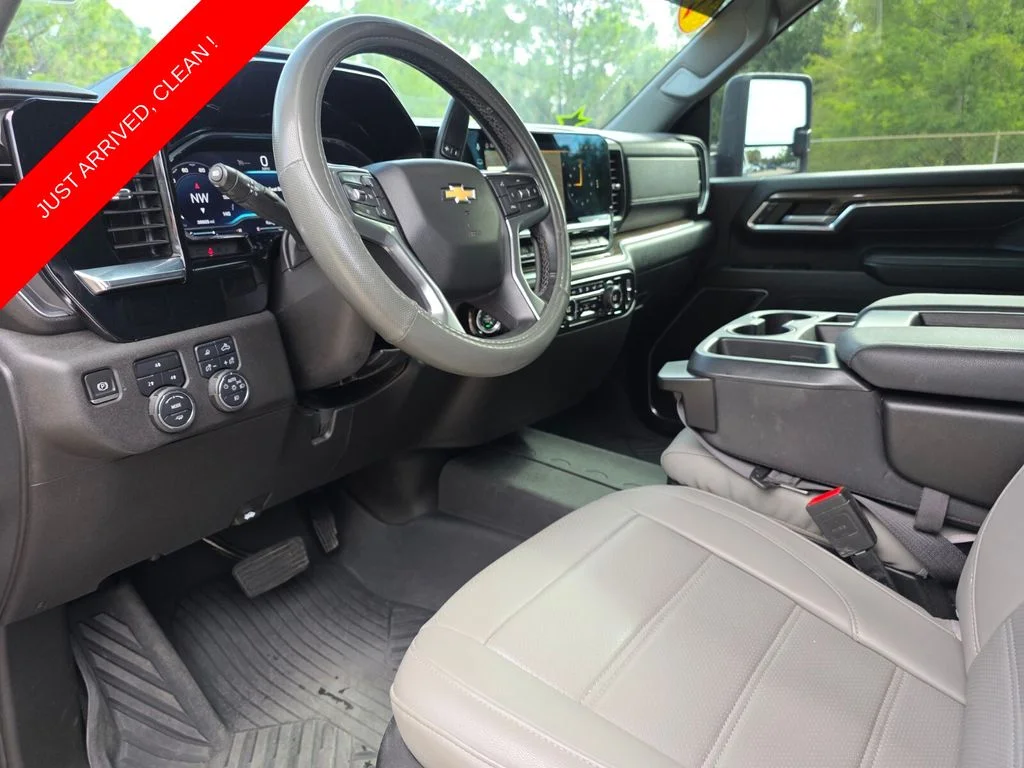 Used 2024 Gray Chevrolet LT image 25