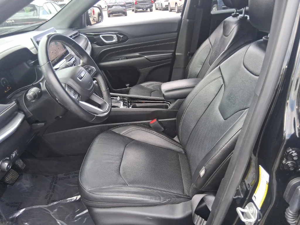 Used 2022 Black Jeep High Altitude image 16