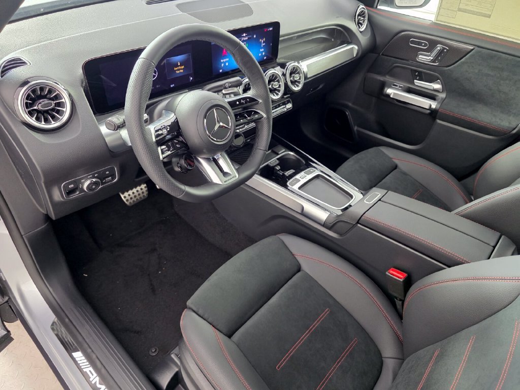 2026 Mercedes-Benz GLB AMG GLB 35 - Photo 26