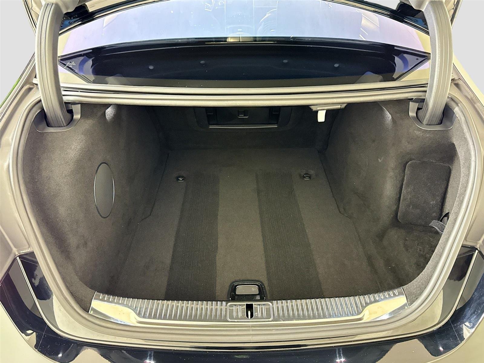 Used 2022 Black Mercedes-Benz Maybach S 580 | Exec Seating | Rear TVs image 30