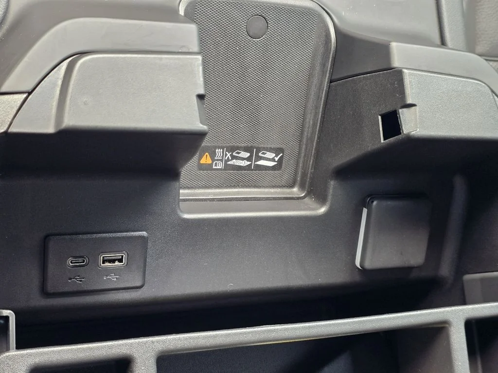 Used 2025 Sterling Metallic GMC Denali image 23