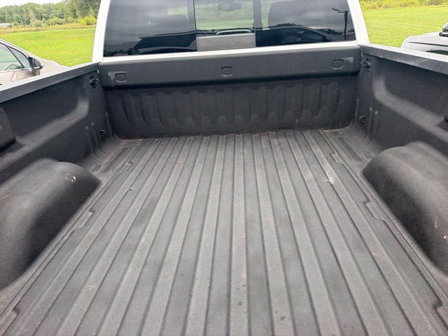 Used 2018 Summit White GMC SLE image 11