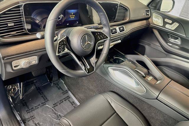 New 2026 Black Mercedes-Benz GLS 450 image 39