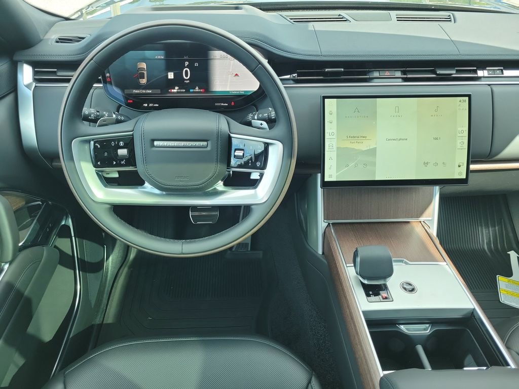 New 2026 Carpathian Grey Land Rover SE image 19