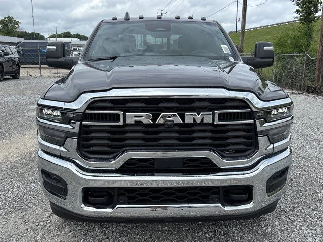 2026 RAM 3500 Tradesman - Photo 11