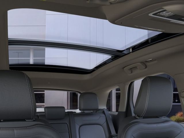 New 2025 Gray Metallic Lincoln Grand Touring image 22