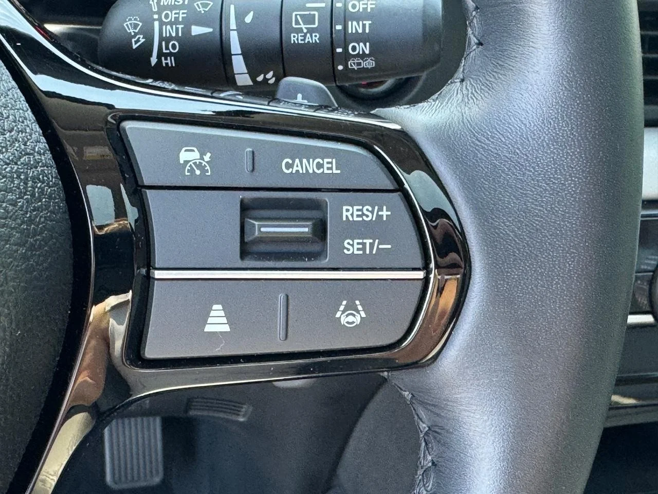 2025 Honda Pilot Touring - Photo 36