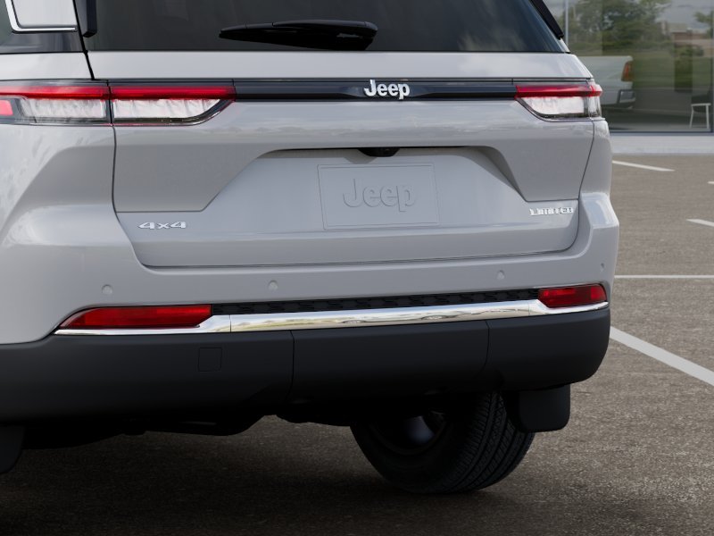 New 2026 Bright White Clear-Coat Exterior Paint Jeep Limited image 22