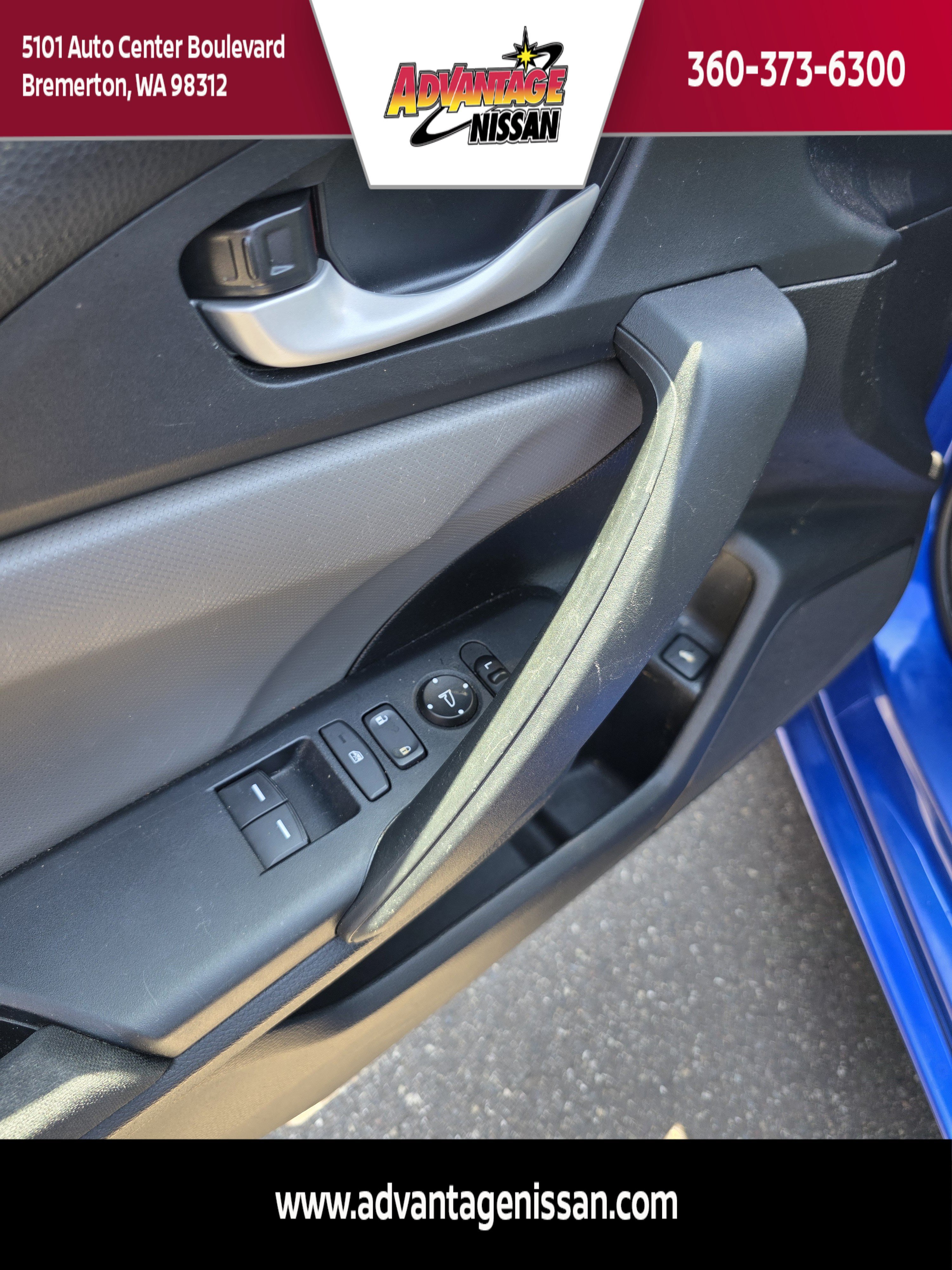 Used 2016 Aegean Blue Metallic Honda LX-P image 12