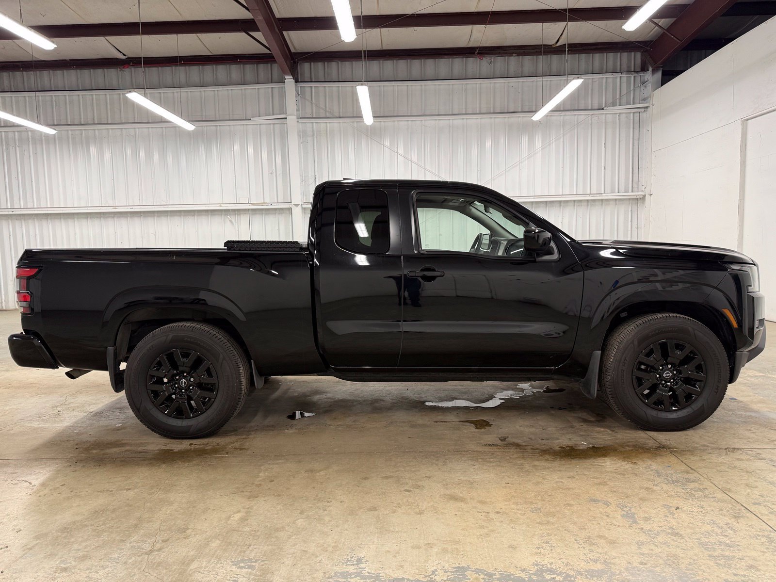 Used 2023 Black Nissan SV image 4