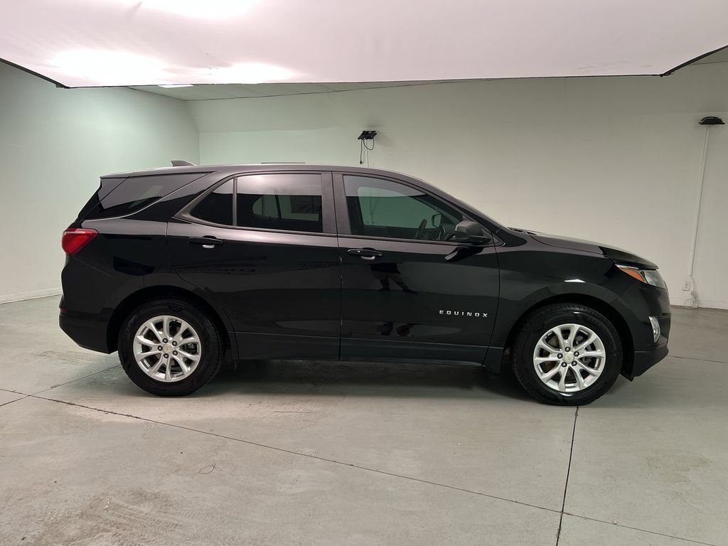 2020 Chevrolet Equinox LS - Photo 9