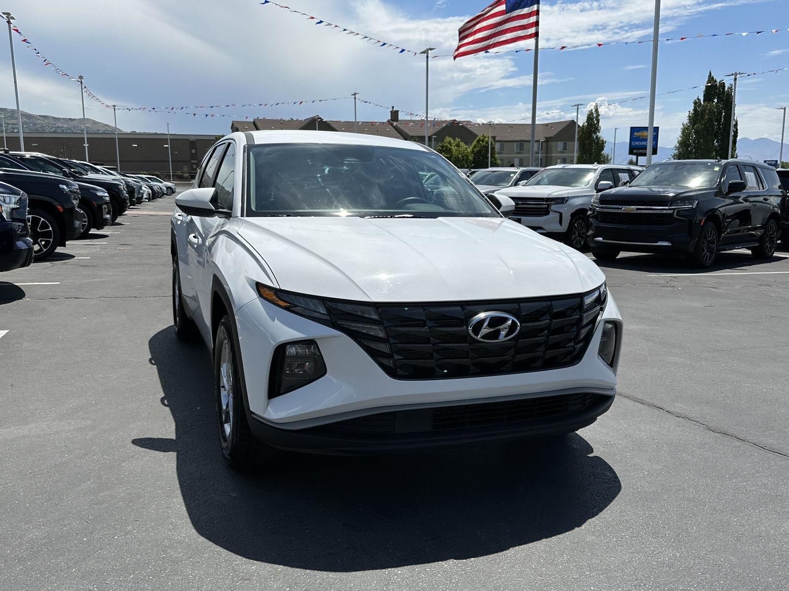 Used 2024 White Hyundai SE image 5