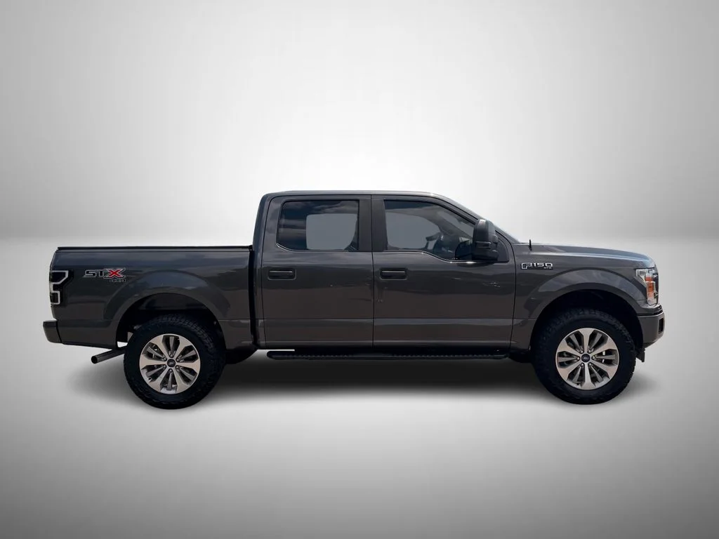 Used 2018 Gray Ford XL image 5