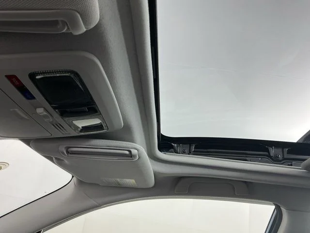 Used 2018 Blue Subaru 2.5i Limited image 23