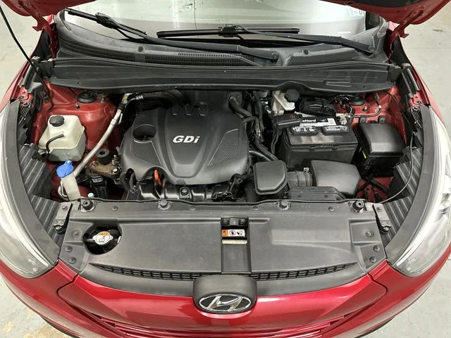 Used 2015 Red Hyundai SE image 20
